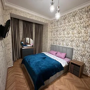  Апартаменты 4 Bedroom Ln City