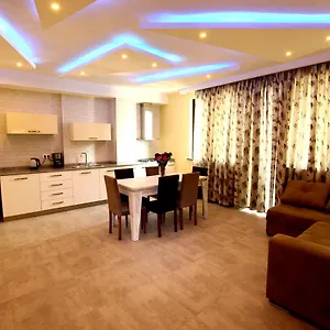  Апартаменты Irakli's